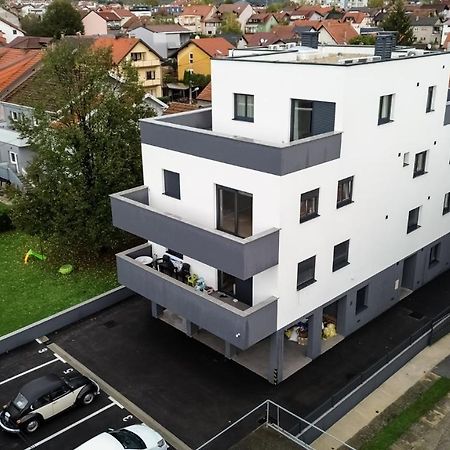 Hugo Apartments Загреб Экстерьер фото