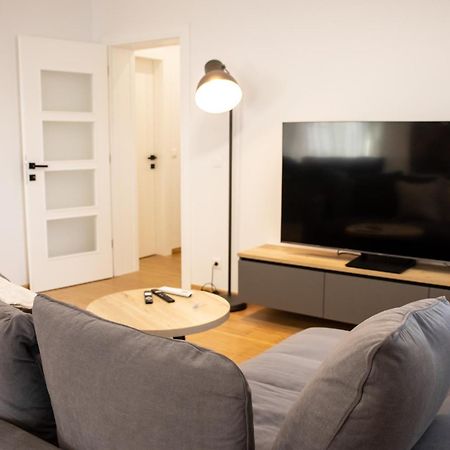 Hugo Apartments Загреб Экстерьер фото