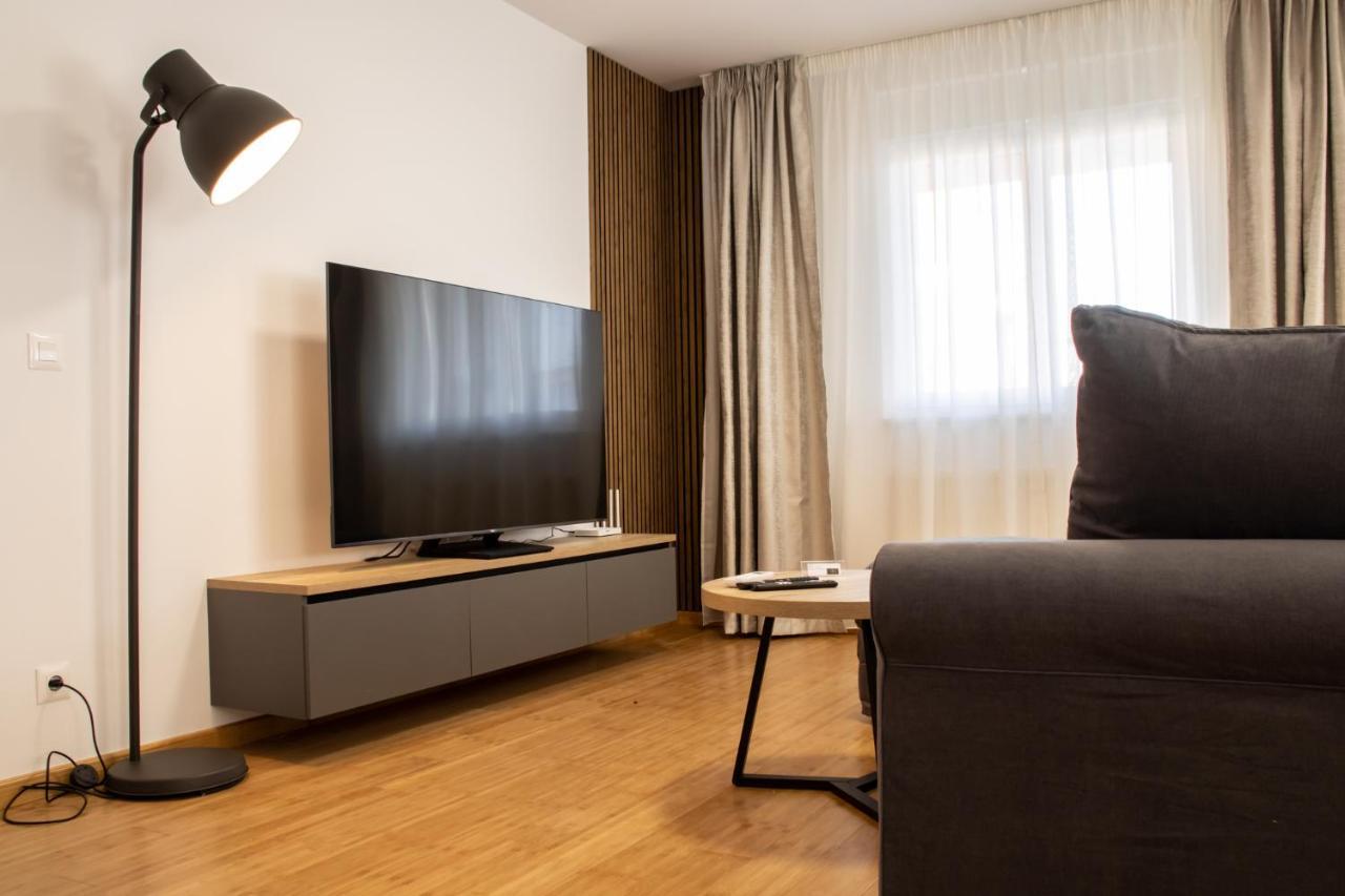 Hugo Apartments Загреб Экстерьер фото