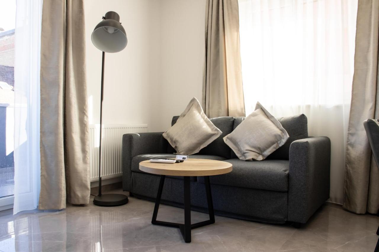 Hugo Apartments Загреб Экстерьер фото