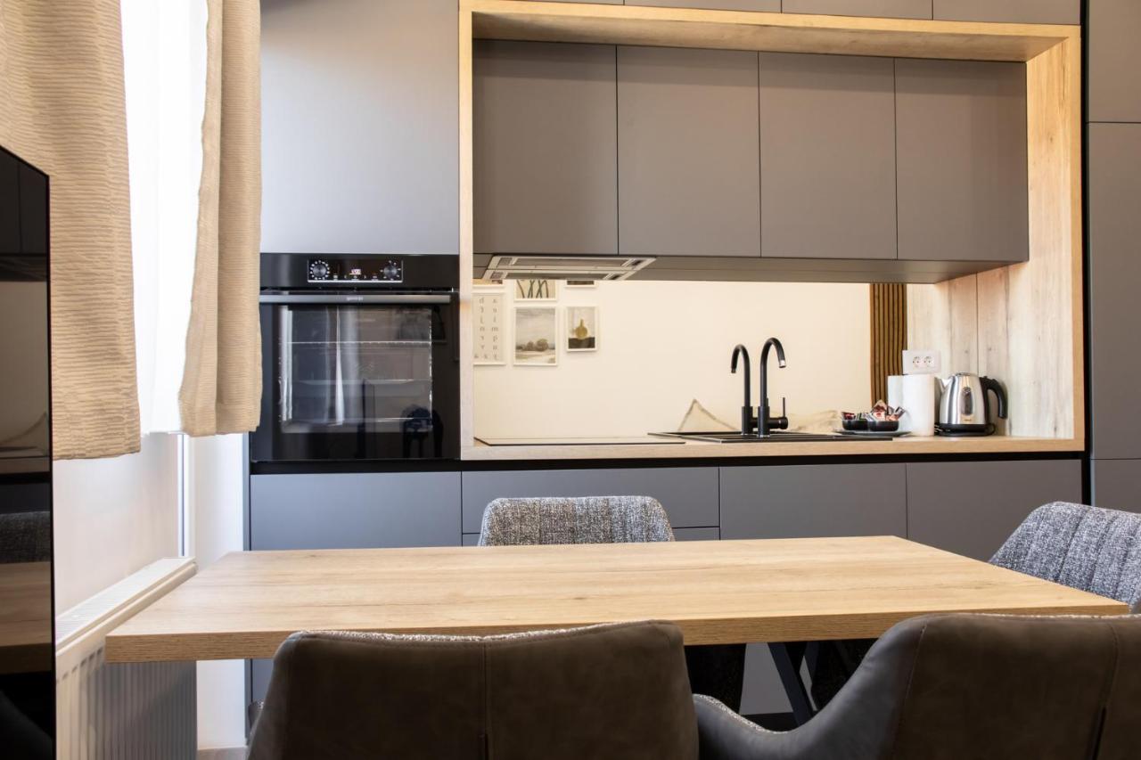 Hugo Apartments Загреб Экстерьер фото