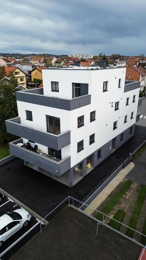 Hugo Apartments Загреб Экстерьер фото
