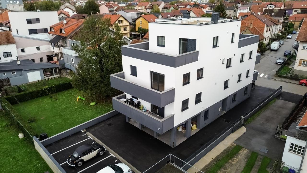 Hugo Apartments Загреб Экстерьер фото