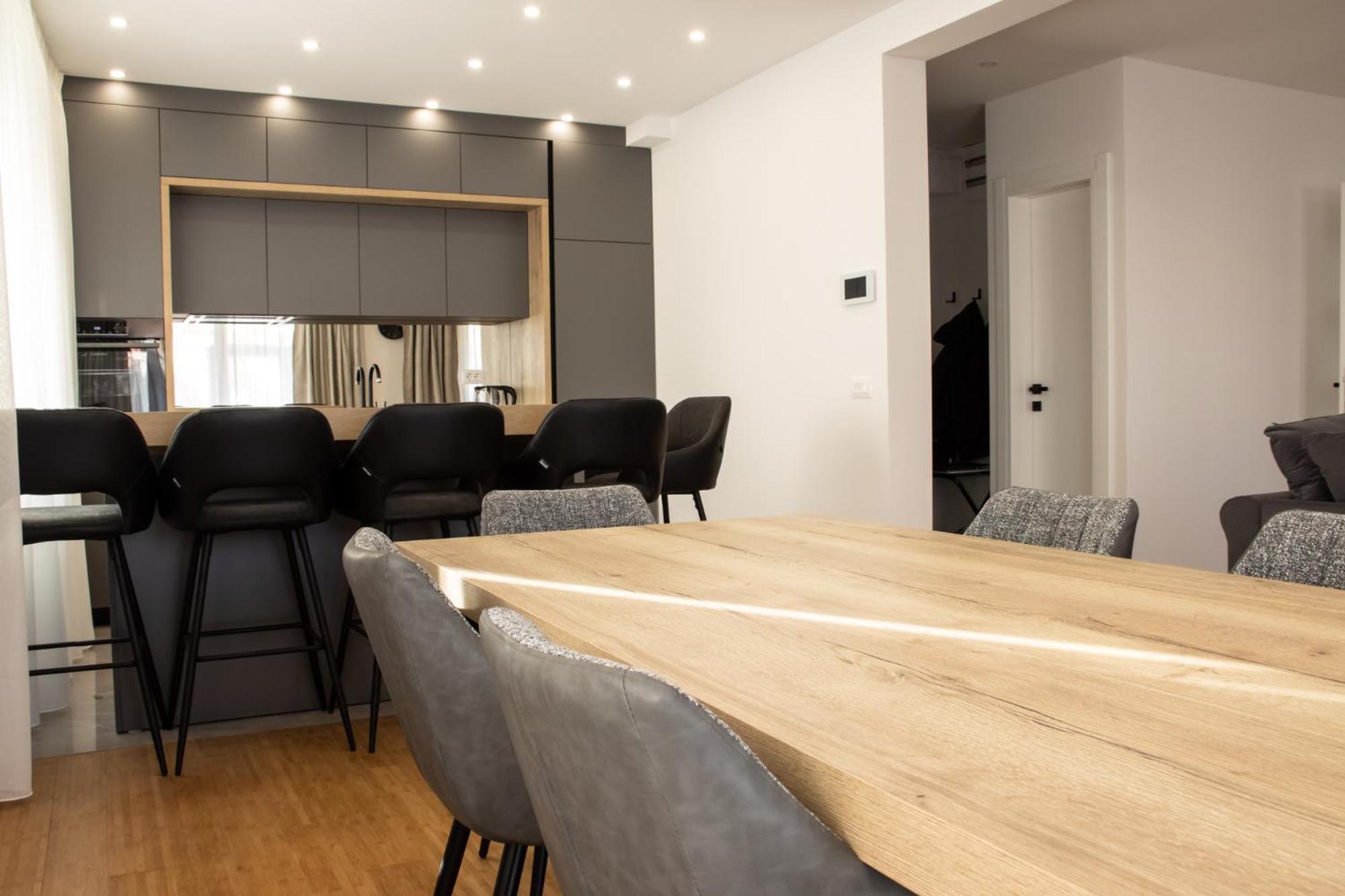Hugo Apartments Загреб Экстерьер фото