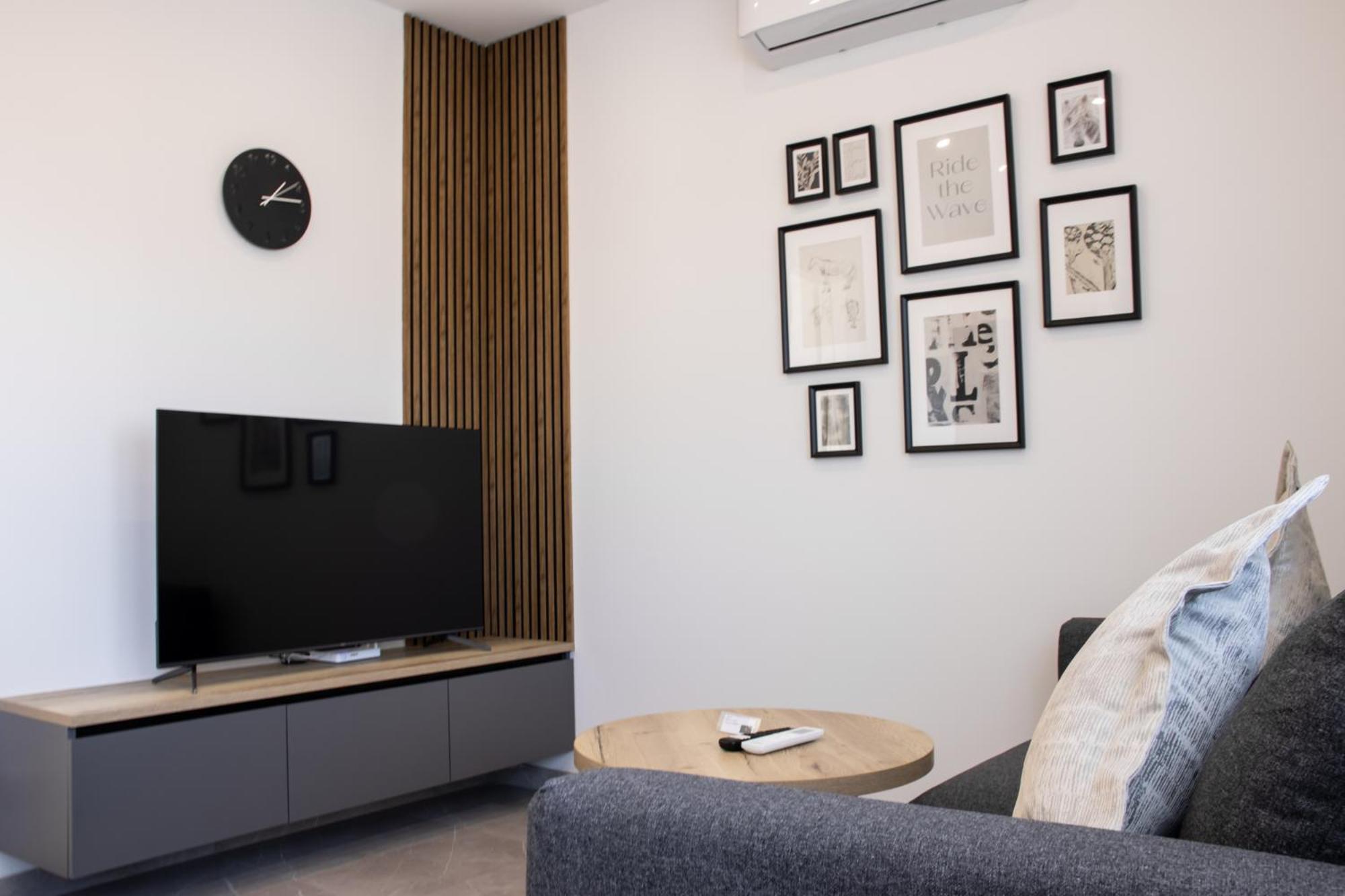 Hugo Apartments Загреб Экстерьер фото